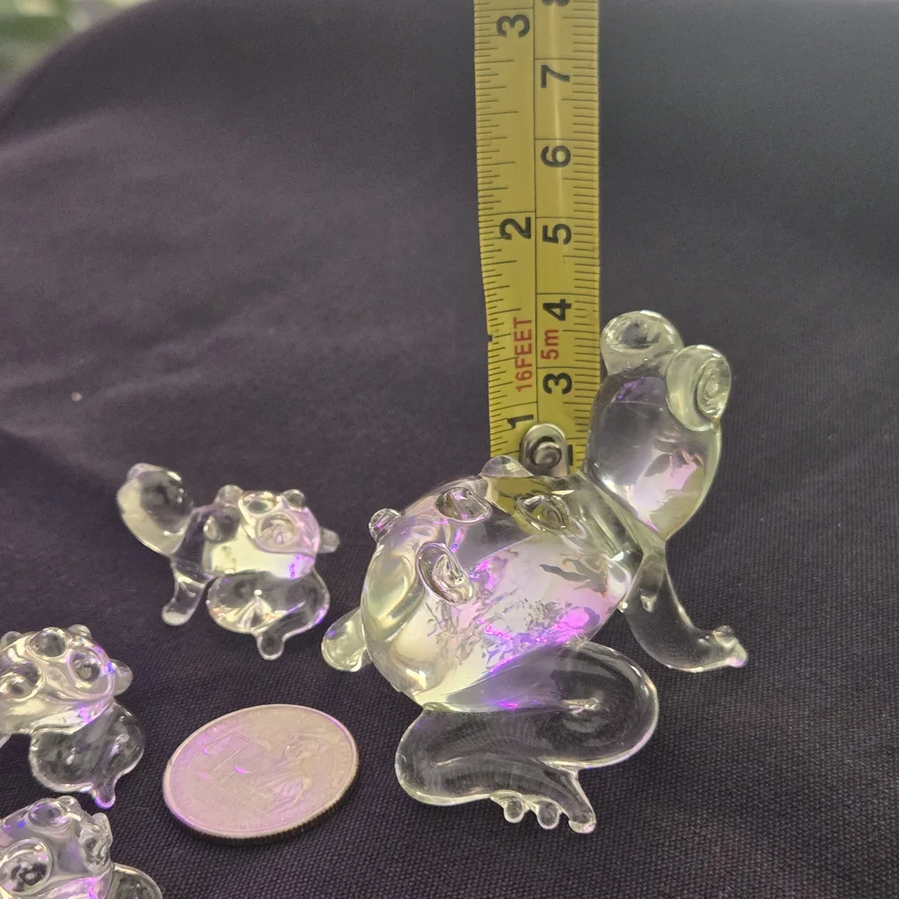 Glass Frog Set. Mom And 3 Little Babys
